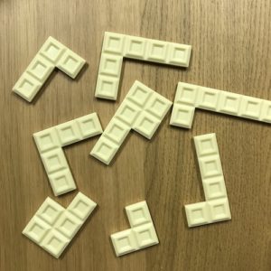 明治ホワイトチョコレートパズル